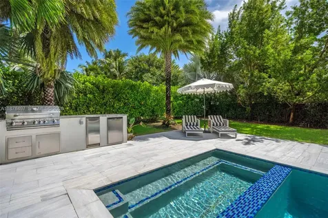 8033 Noremac Avenue Miami Beach FL 33141