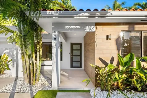 8033 Noremac Avenue Miami Beach FL 33141