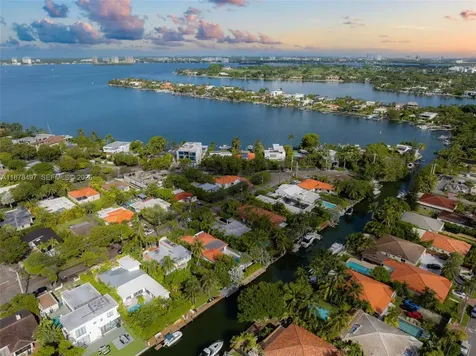 8033 Noremac Avenue Miami Beach FL 33141