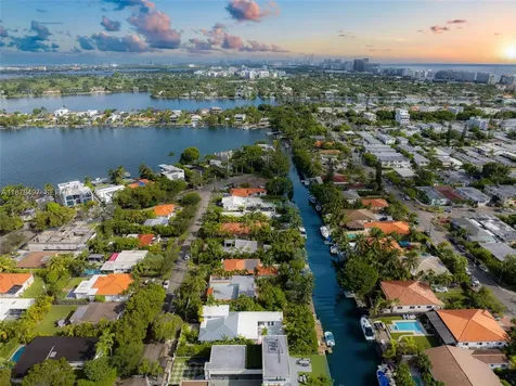 8033 Noremac Avenue Miami Beach FL 33141