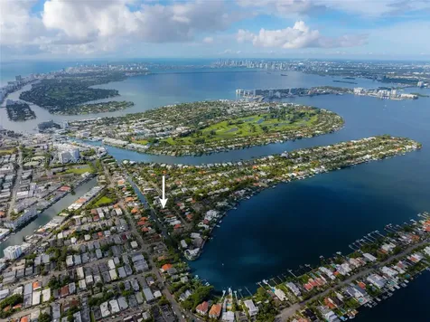 8033 Noremac Avenue Miami Beach FL 33141