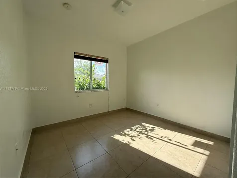 613 SE 14th Place Homestead FL 33033