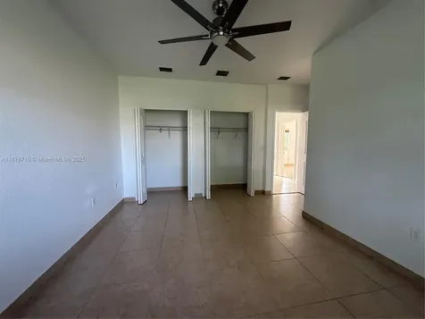 613 SE 14th Place Homestead FL 33033