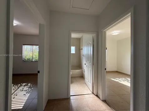 613 SE 14th Place Homestead FL 33033
