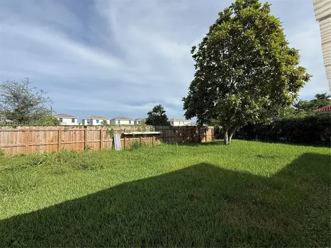 613 SE 14th Place Homestead FL 33033