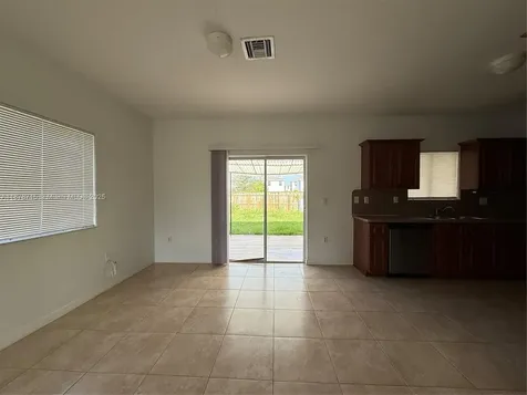 613 SE 14th Place Homestead FL 33033