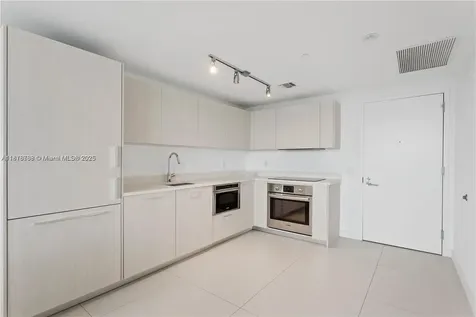 501 NE 31 Miami FL 33137