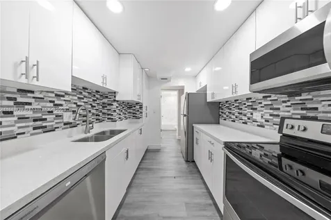 3680 Inverrary Drive Lauderhill FL 33319