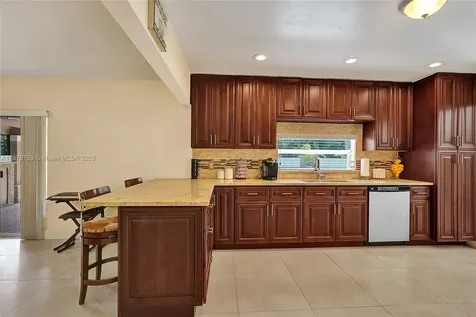 9060 NW 32nd Street Coral Springs FL 33065