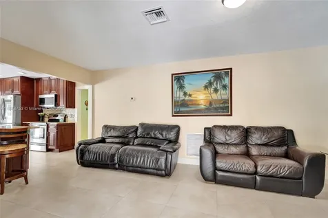 9060 NW 32nd Street Coral Springs FL 33065