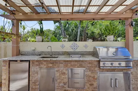 9060 NW 32nd Street Coral Springs FL 33065