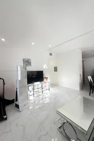 1620 NW 15th Place Fort Lauderdale FL 33311