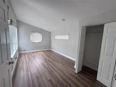 1031 NW 13th Street Fort Lauderdale FL 33311