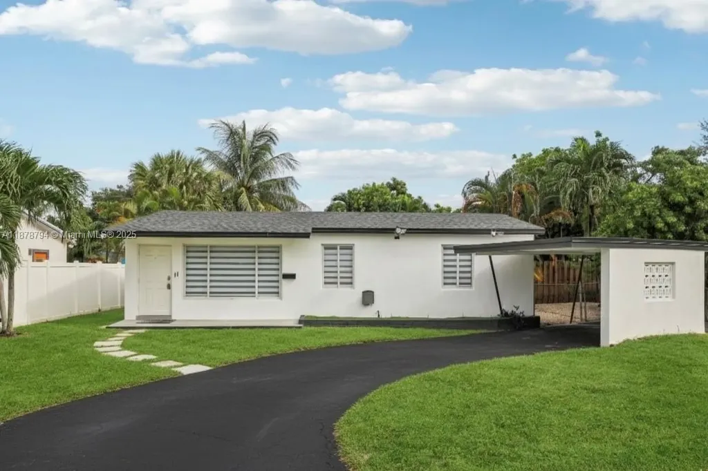 11 NE 26th Street Wilton Manors FL 33305