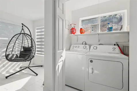 11 NE 26th Street Wilton Manors FL 33305