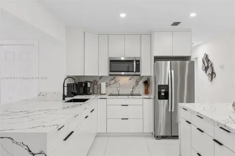 11 NE 26th Street Wilton Manors FL 33305