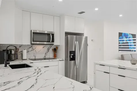 11 NE 26th Street Wilton Manors FL 33305