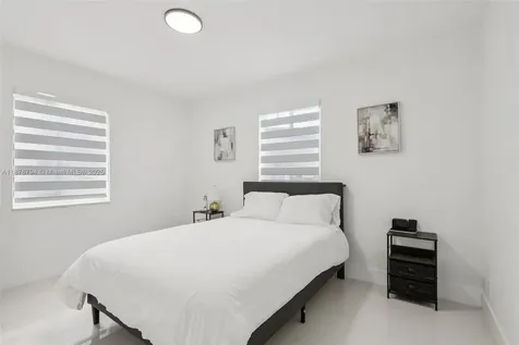 11 NE 26th Street Wilton Manors FL 33305