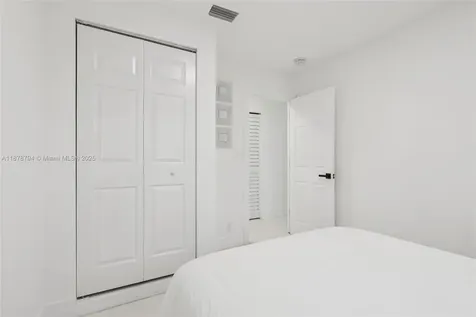 11 NE 26th Street Wilton Manors FL 33305