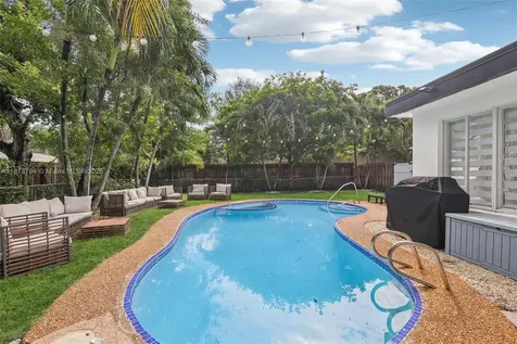 11 NE 26th Street Wilton Manors FL 33305