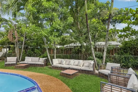 11 NE 26th Street Wilton Manors FL 33305
