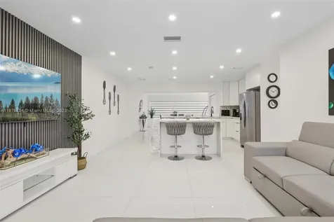 11 NE 26th Street Wilton Manors FL 33305