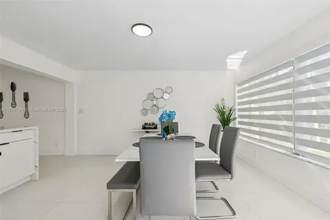 11 NE 26th Street Wilton Manors FL 33305