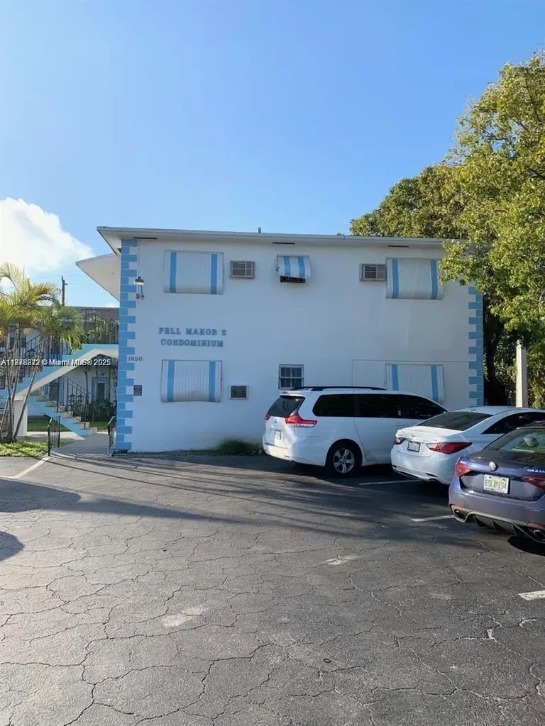 1850 Arthur Street Hollywood FL 33020