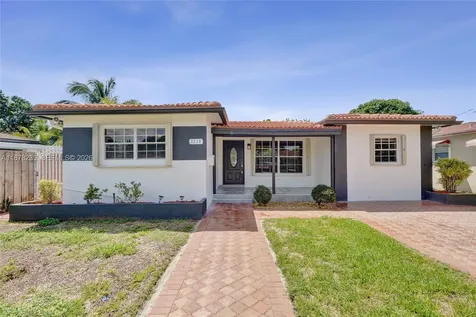 2238 Rodman Street Hollywood FL 33020