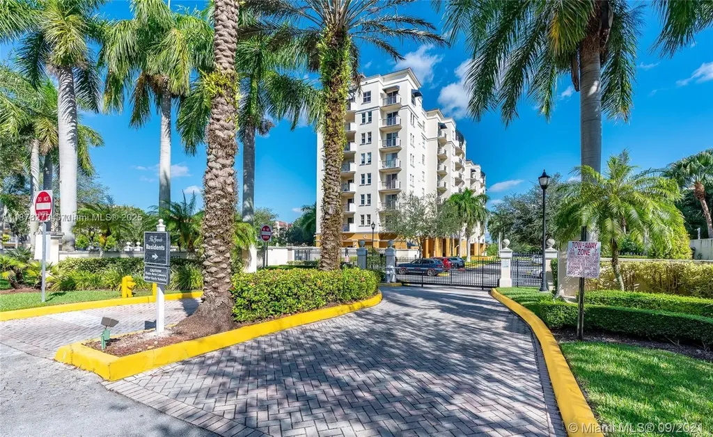 9021 SW 94th Street Miami FL 33176
