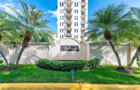 9021 SW 94th Street Miami FL 33176