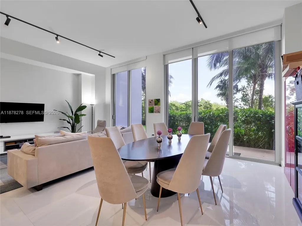 16385 Biscayne Boulevard North Miami Beach FL 33160