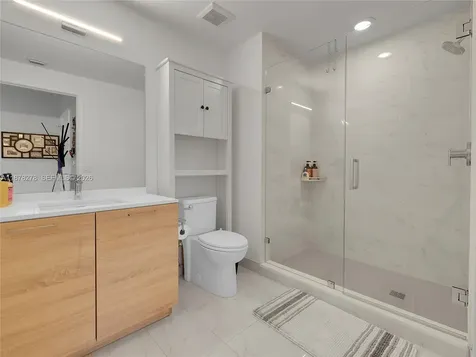 16385 Biscayne Boulevard North Miami Beach FL 33160