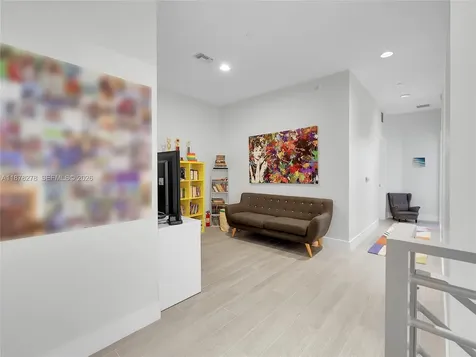 16385 Biscayne Boulevard North Miami Beach FL 33160