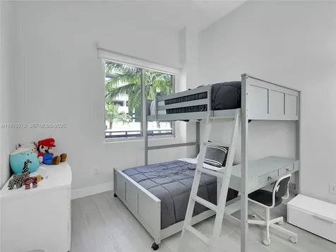 16385 Biscayne Boulevard North Miami Beach FL 33160