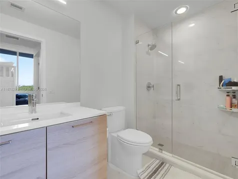 16385 Biscayne Boulevard North Miami Beach FL 33160