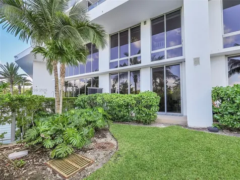 16385 Biscayne Boulevard North Miami Beach FL 33160