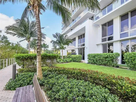 16385 Biscayne Boulevard North Miami Beach FL 33160