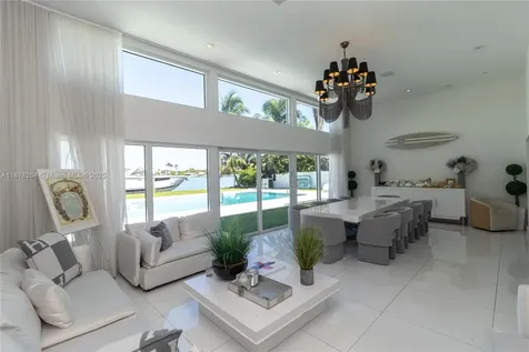 1215 N Biscayne Point Road Miami Beach FL 33141