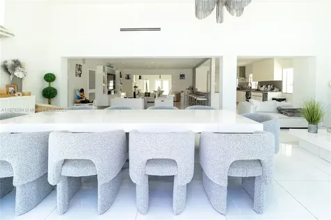 1215 N Biscayne Point Road Miami Beach FL 33141