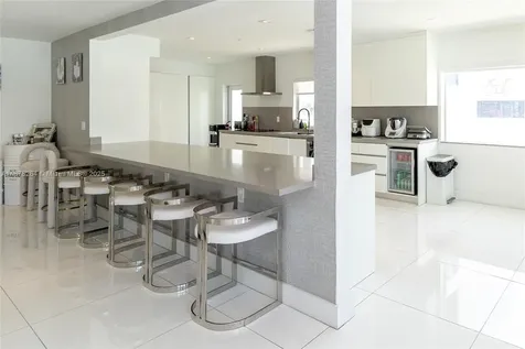 1215 N Biscayne Point Road Miami Beach FL 33141