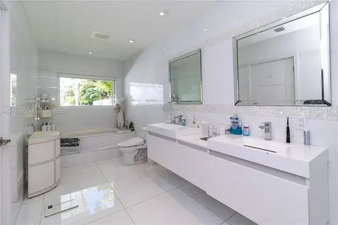 1215 N Biscayne Point Road Miami Beach FL 33141
