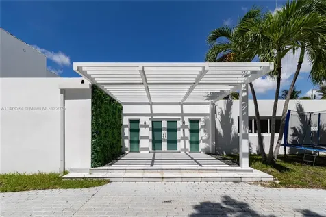 1215 N Biscayne Point Road Miami Beach FL 33141