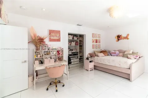1215 N Biscayne Point Road Miami Beach FL 33141