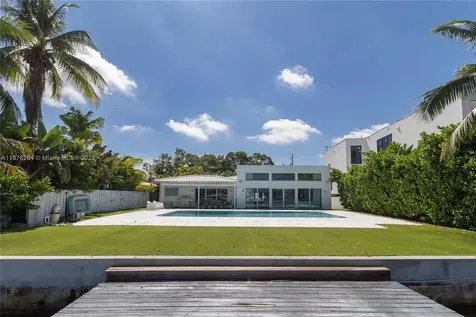 1215 N Biscayne Point Road Miami Beach FL 33141