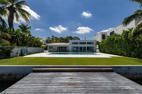 1215 N Biscayne Point Road Miami Beach FL 33141