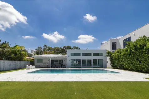 1215 N Biscayne Point Road Miami Beach FL 33141