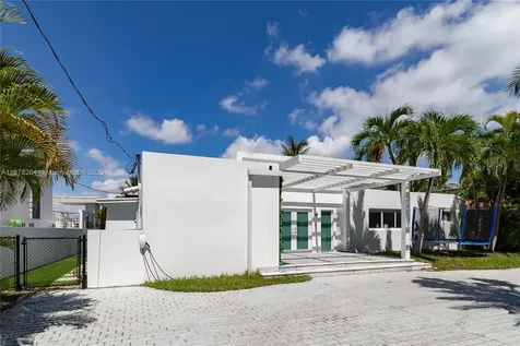 1215 N Biscayne Point Road Miami Beach FL 33141