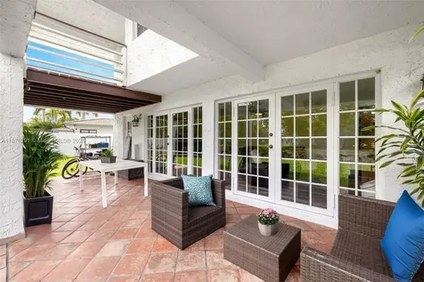 16530 Royal Poinciana Court Weston FL 33326
