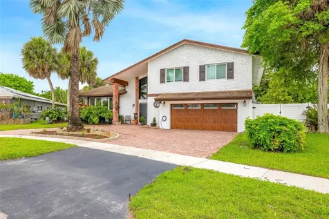 16530 Royal Poinciana Court Weston FL 33326